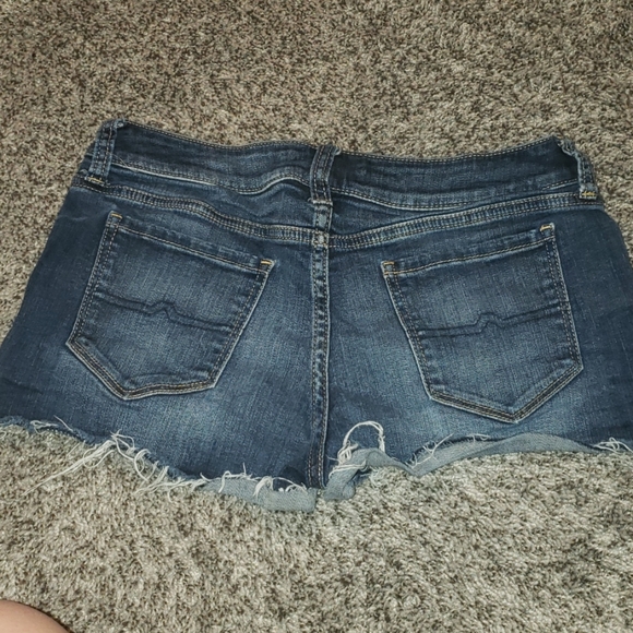 Jean Shorts - Picture 3 of 3